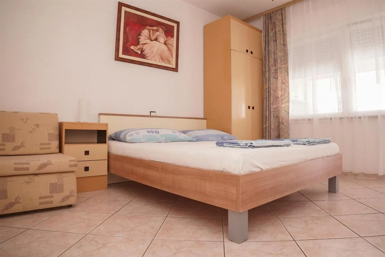 Apartments Mare Trogir 0*,  Chorvatsko